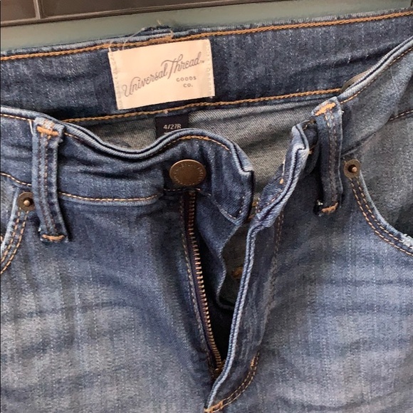 Jeans - Picture 2 of 3